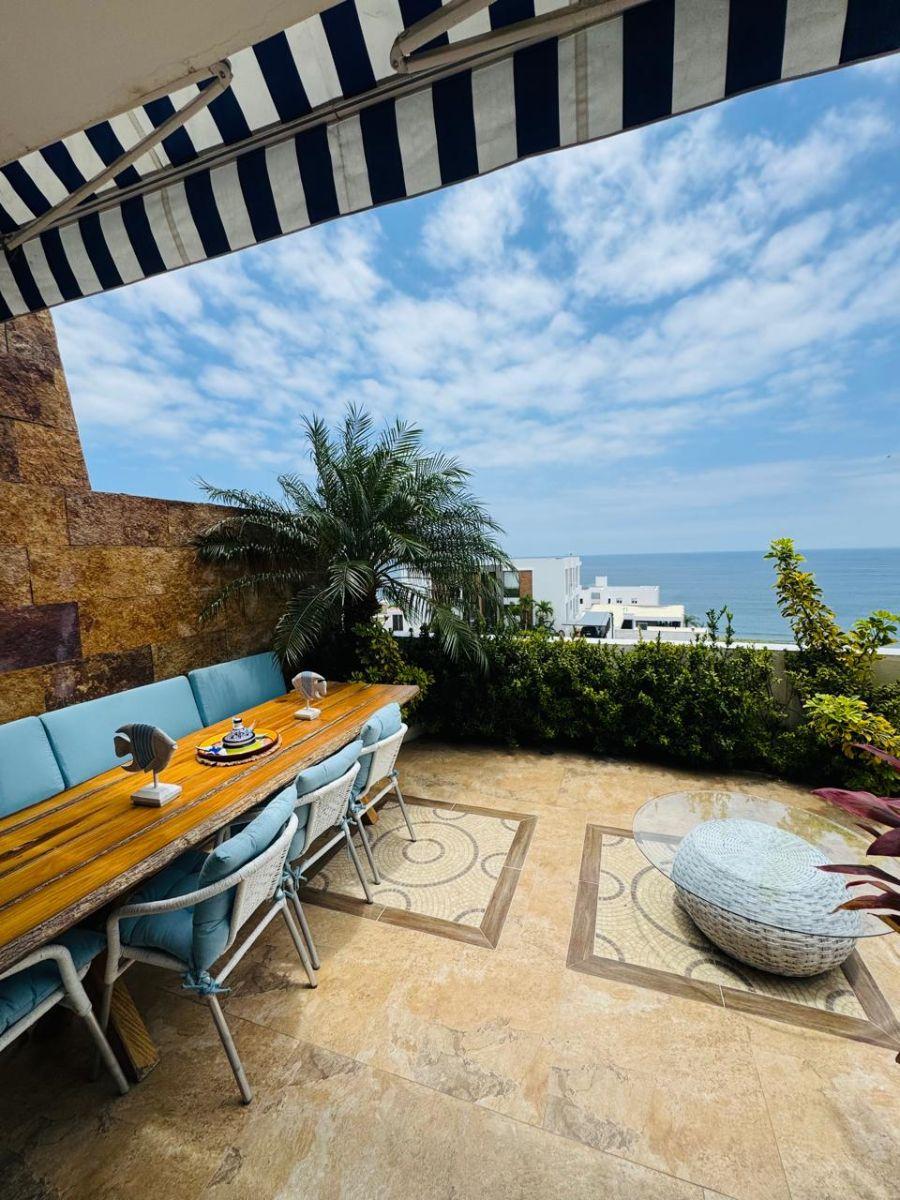 Casa con Piscina en Marina Blue